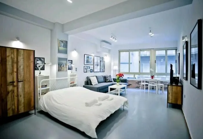 Old Tailor Factory White Room